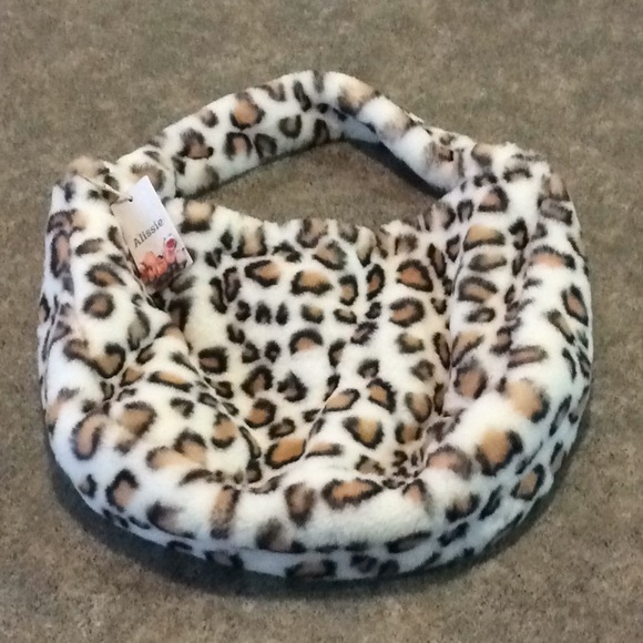 2pcs fashion fuzzy soft faux bag multi color 💕💕 - Picture 2 of 4